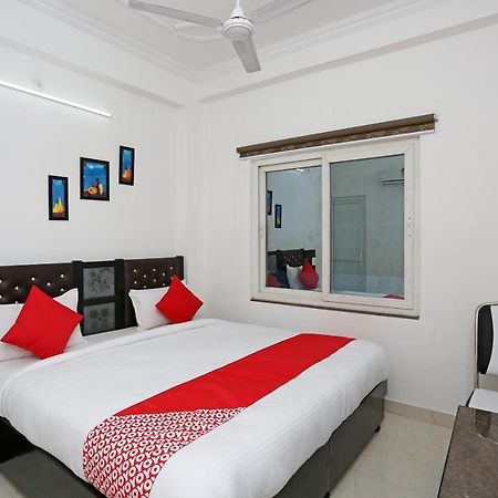 Oyo 11306 Ss Hotel Gorakhpur Luaran gambar