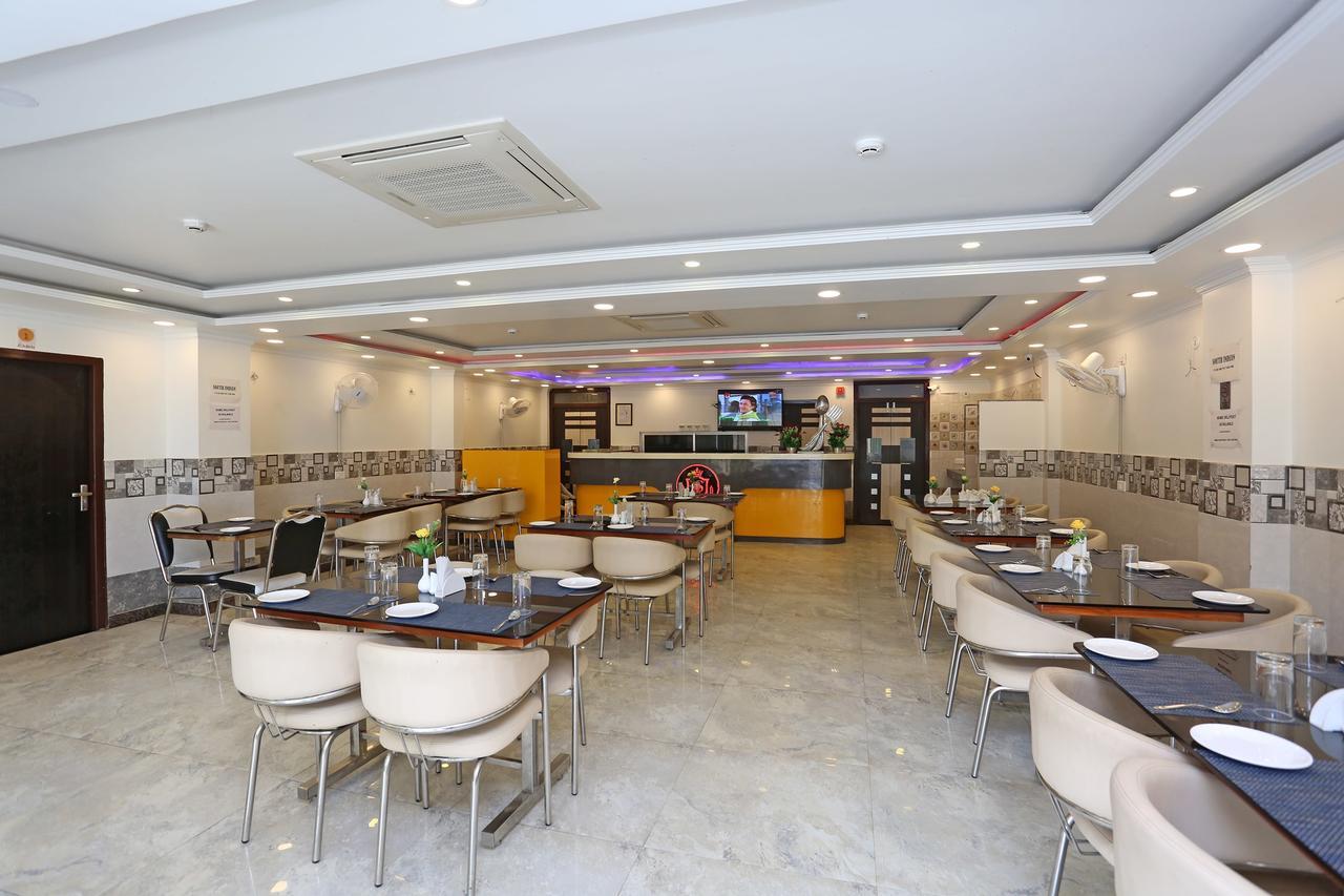 Oyo 11306 Ss Hotel Gorakhpur Luaran gambar